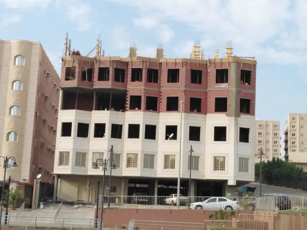 ترميم مبنى في الرياض